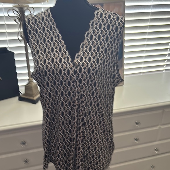 Dana Buchman Tops - Women's Black and White Sleeveless Top